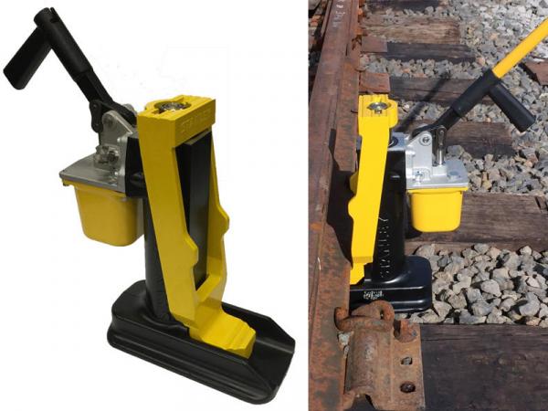Stanley TJ12 Rail Track Jack Is Ideal For Australian Rail Conditions